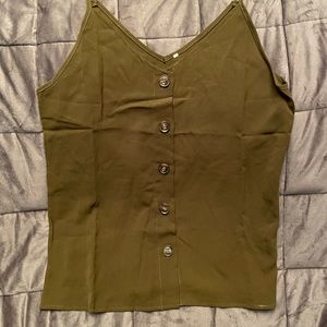 Women’s button-down tank top